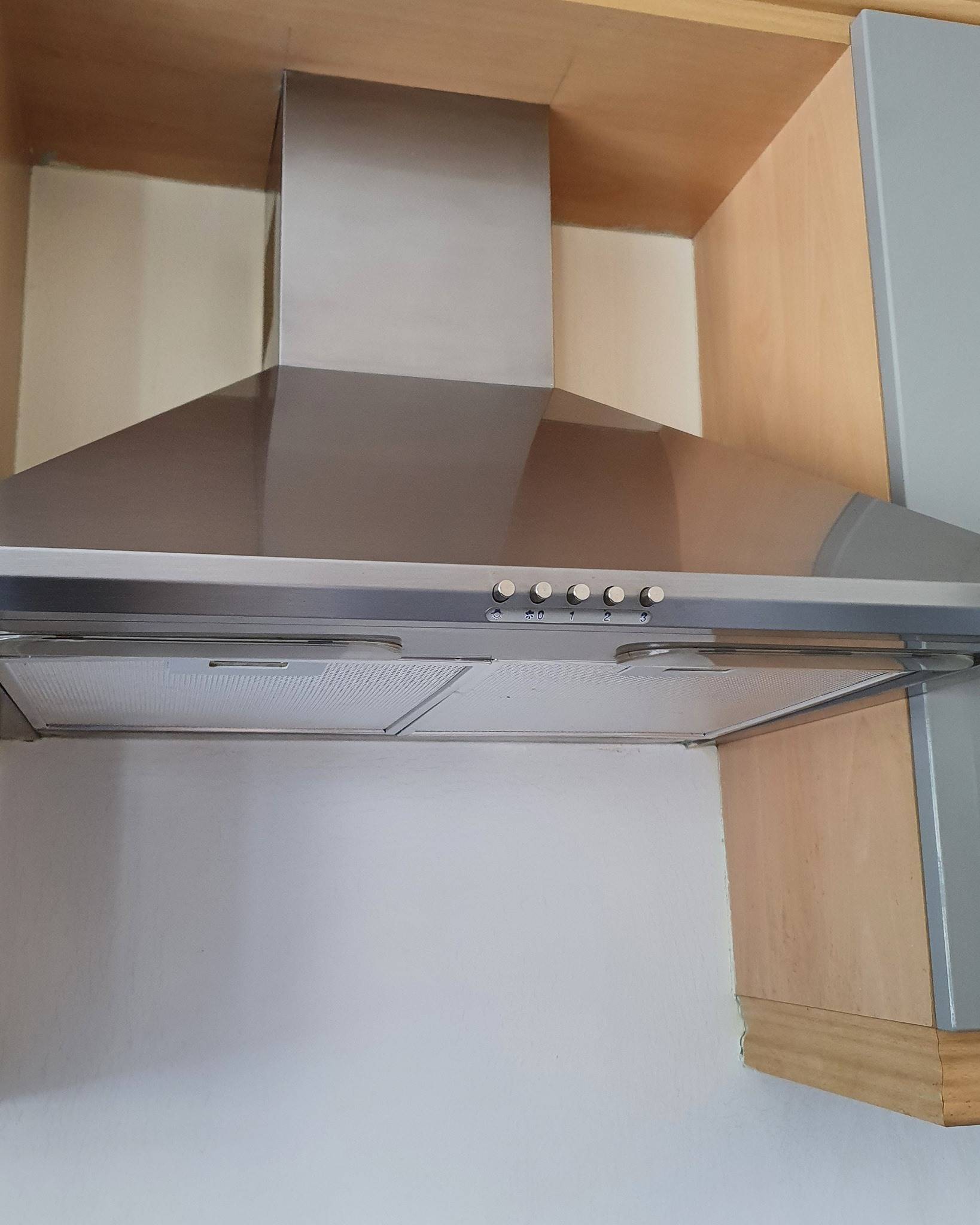 Oven Hood Clean | Clean Oven Belfast | Oven Cleaning NI | Oven Clean ni | Kitchen Cleaning NI | Oven Cleaning Belfast | Kitchen Appliance Cleaning Belfast | Oven Clean NI