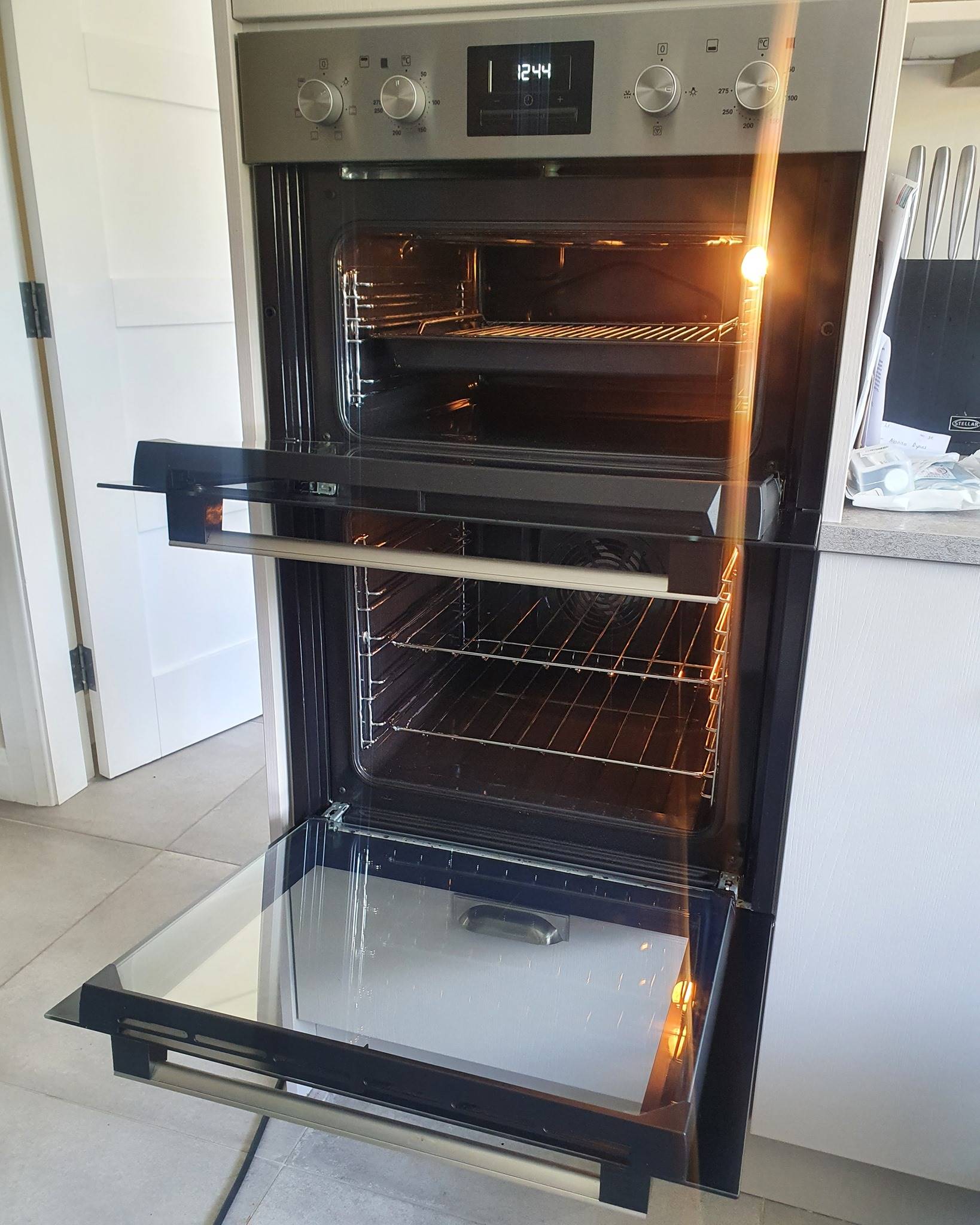 Oven & Grill Clean | Clean Oven Belfast | Oven Cleaning NI | Oven Clean ni | Kitchen Cleaning NI | Oven Cleaning Belfast | Kitchen Appliance Cleaning Belfast | Oven Clean NI