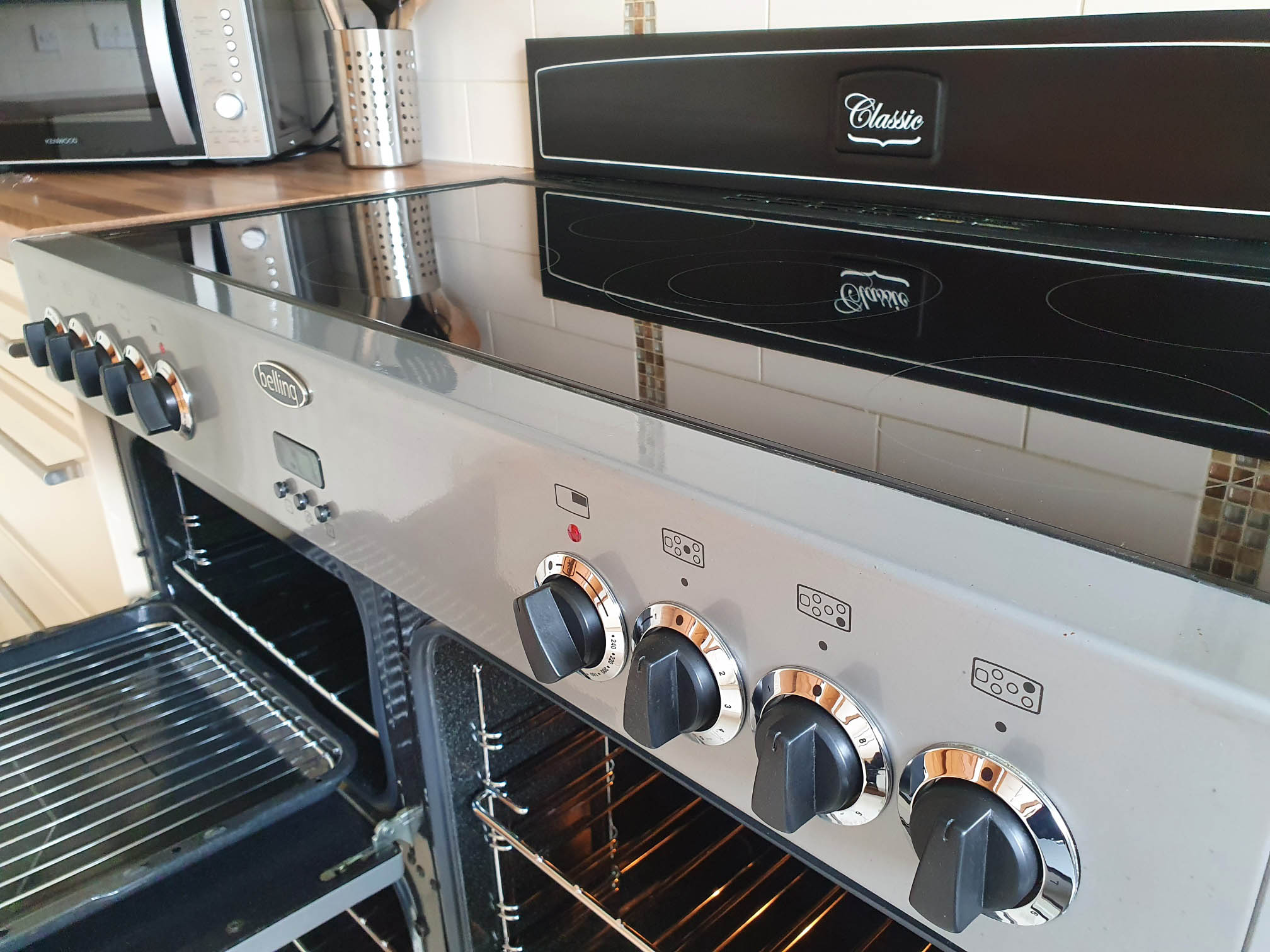 Double Oven Ceramic Hob Cleaning NI | Clean Oven Belfast | Oven Cleaning NI | Oven Clean ni | Kitchen Cleaning NI | Oven Cleaning Belfast | Kitchen Appliance Cleaning Belfast | Oven Clean NI