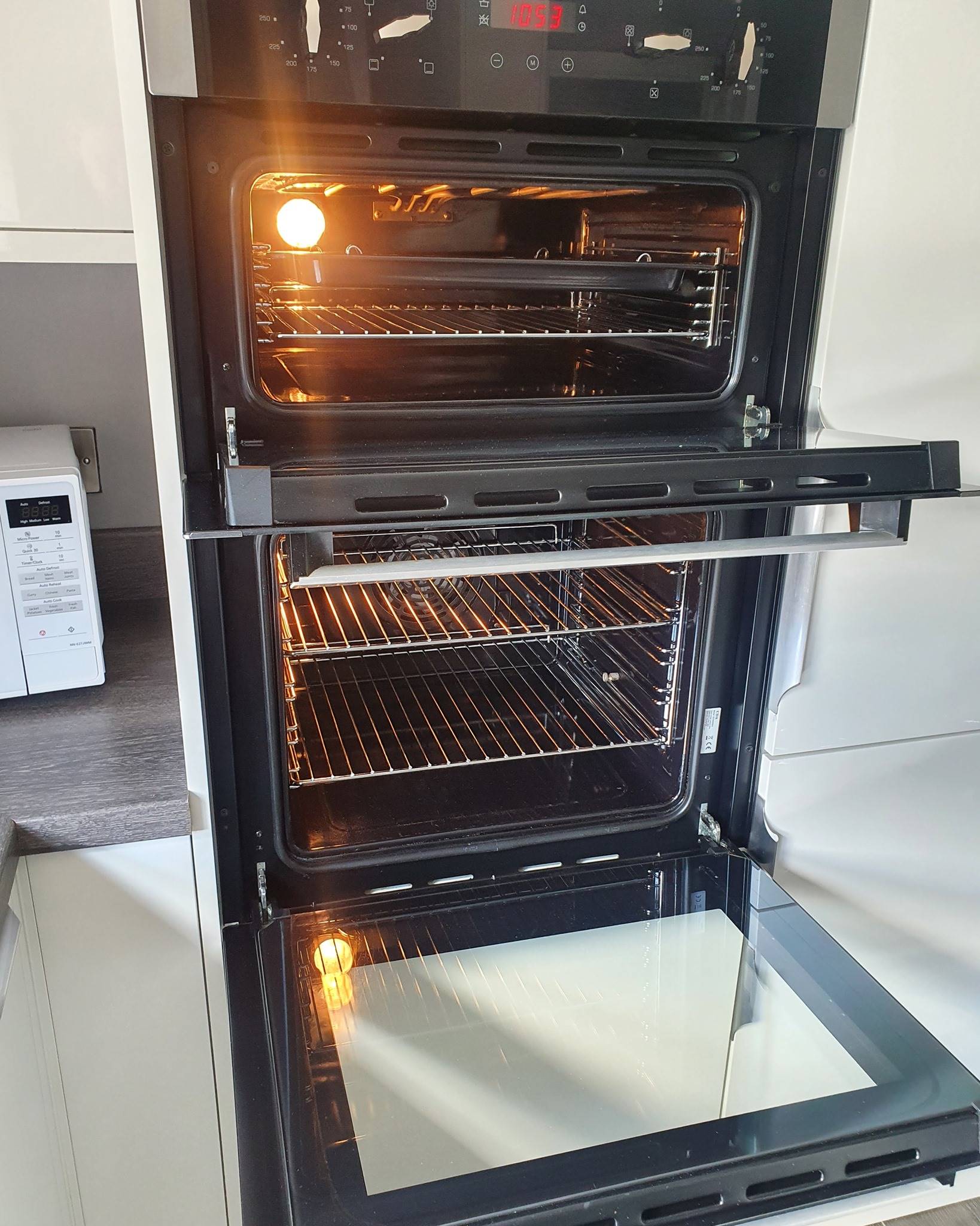 Oven and grill cleaning Belfast & Lisburn | Clean Oven Belfast | Oven Cleaning NI | Oven Clean ni | Kitchen Cleaning NI | Oven Cleaning Belfast | Kitchen Appliance Cleaning Belfast | Oven Clean NI